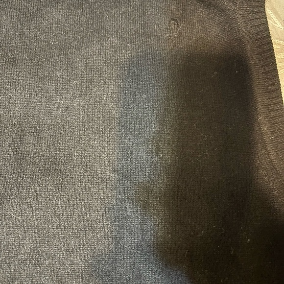 GUCCI ITALY 100% Cashmere Sweater Vest. Ladies Small. Black - Picture 10 of 13